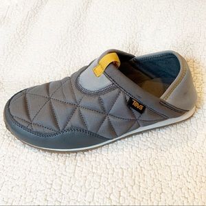 Teva Ember Moc Smoke Grey Slip On Shoe Loafer Big Kid Size 4